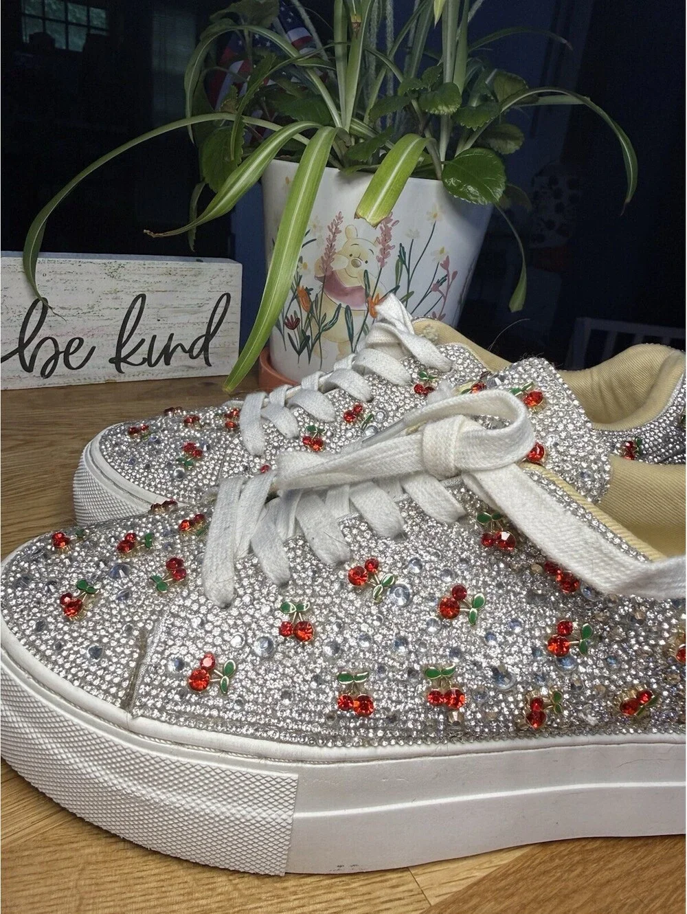 Silver Rhinestone Floral Low Top Lace-Up Unisex Athletic Sneakers Red/Green